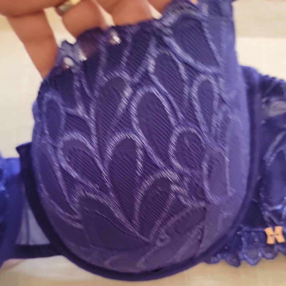 Savage X Fenty Deep Blue Lace Bra Size 40DDD - Picture 7 of 7